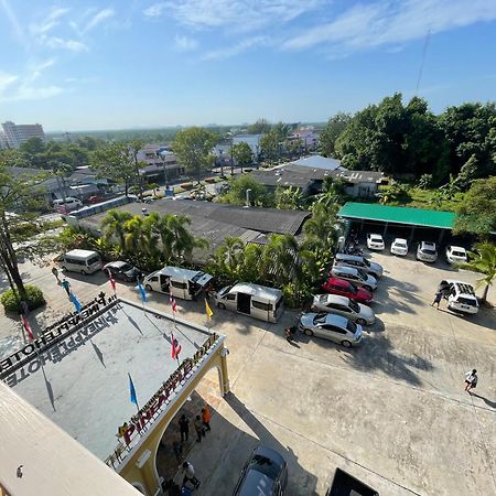The Pineapple Hotel Krabi town Buitenkant foto