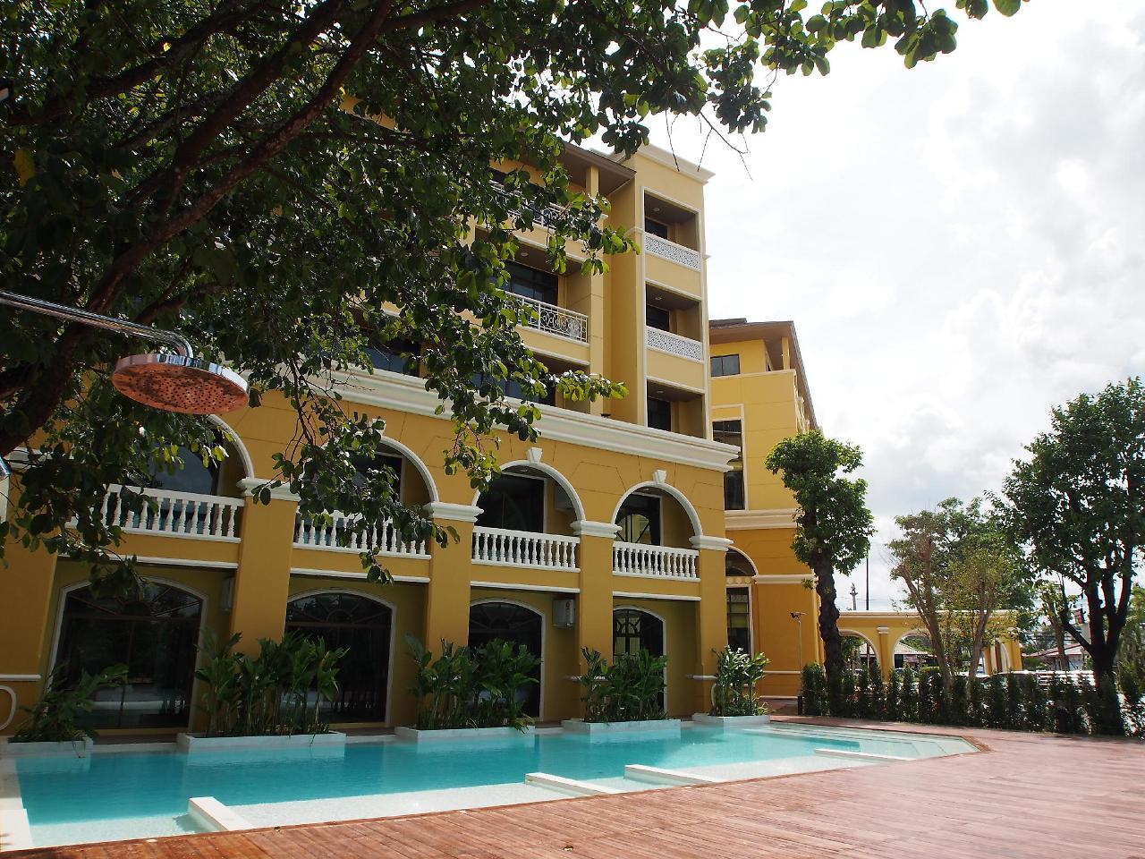The Pineapple Hotel Krabi town Buitenkant foto
